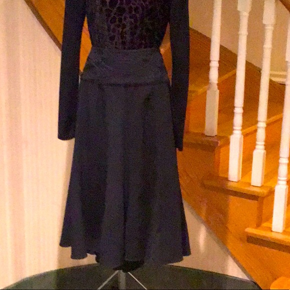 Black flared skirt - Picture 1 of 6